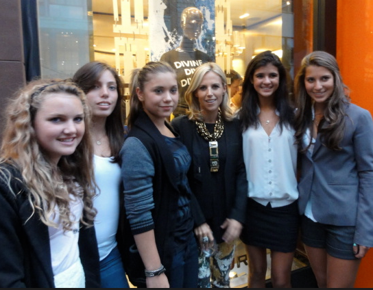 fashion's night out fashion's night out