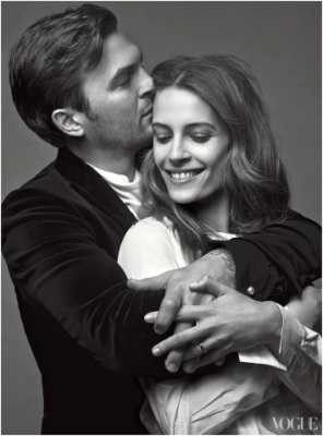 Here Comes the Night: Six Couples Embrace the Wild Romance of New York Here Comes the Night: Six Couples Embrace the Wild Romance of New York